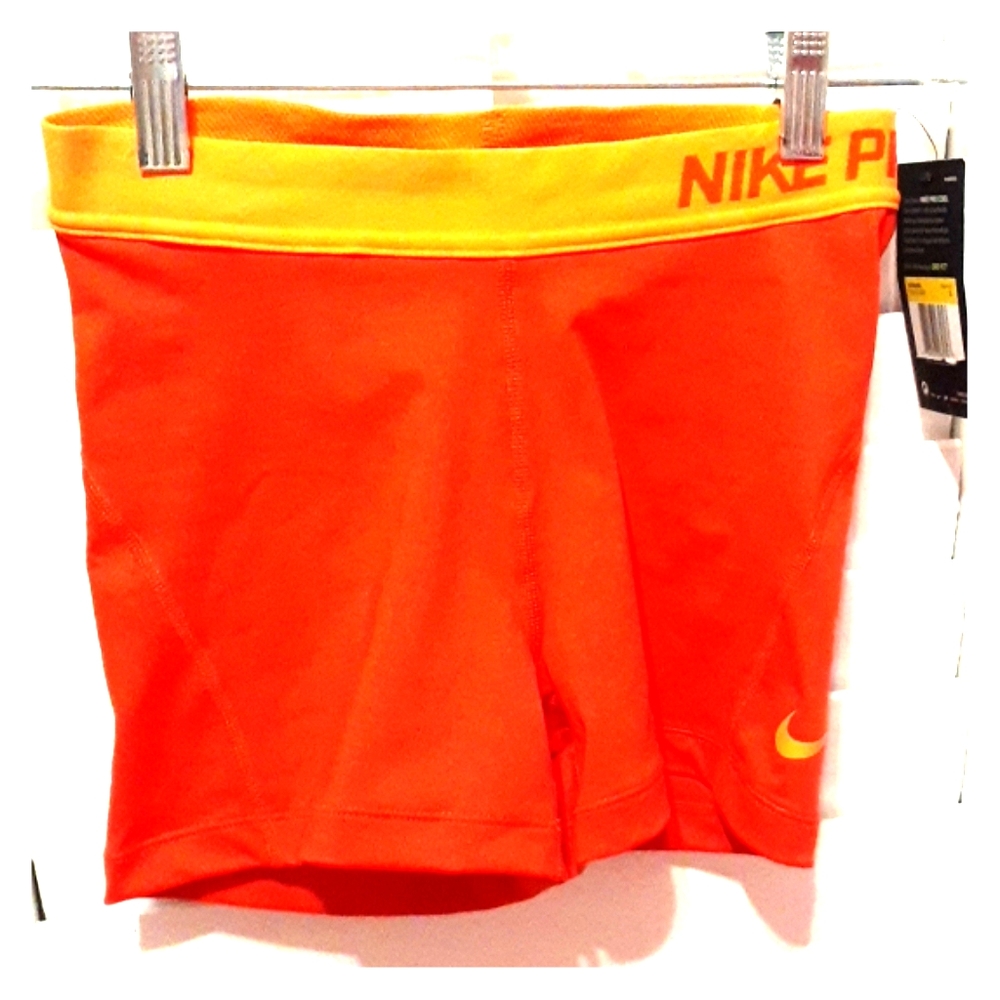 NWT Nike shorts